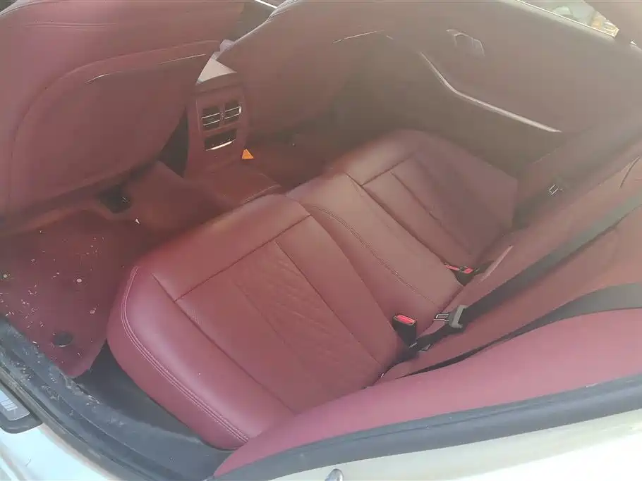 BMW 3 Series 2024 325Li M Sport Package фото 11