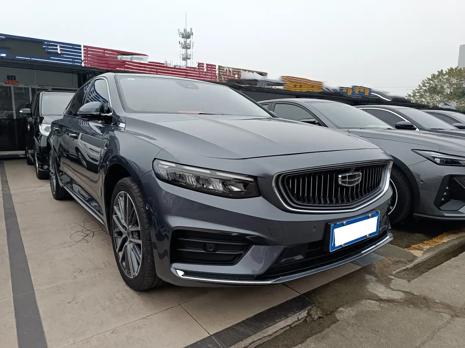 Фото 3 - Geely Preface