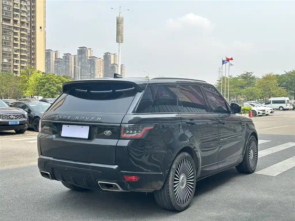Land Rover Range Rover Sport 2020 3.0 L6 HSE DYNAMIC фото 6