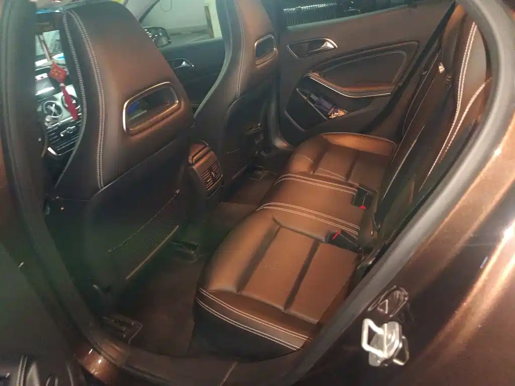 Mercedes-Benz GLA 2015 2015 GLA 220 4MATIC Fashion Edition
