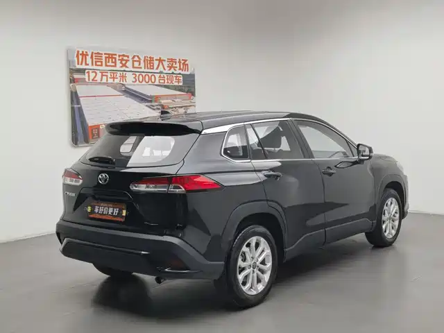 Toyota Frontlander 2024 2.0L CVT Elite Edition — фото 2