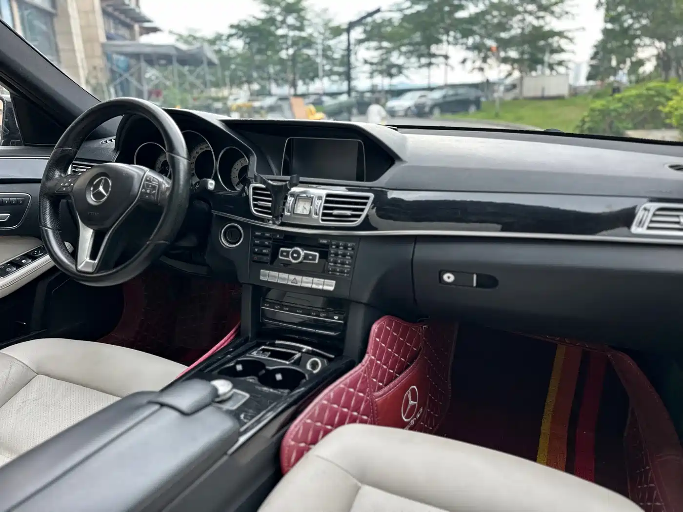 Mercedes-Benz E-Class 2014 Facelift E 260 L Sport фото 16