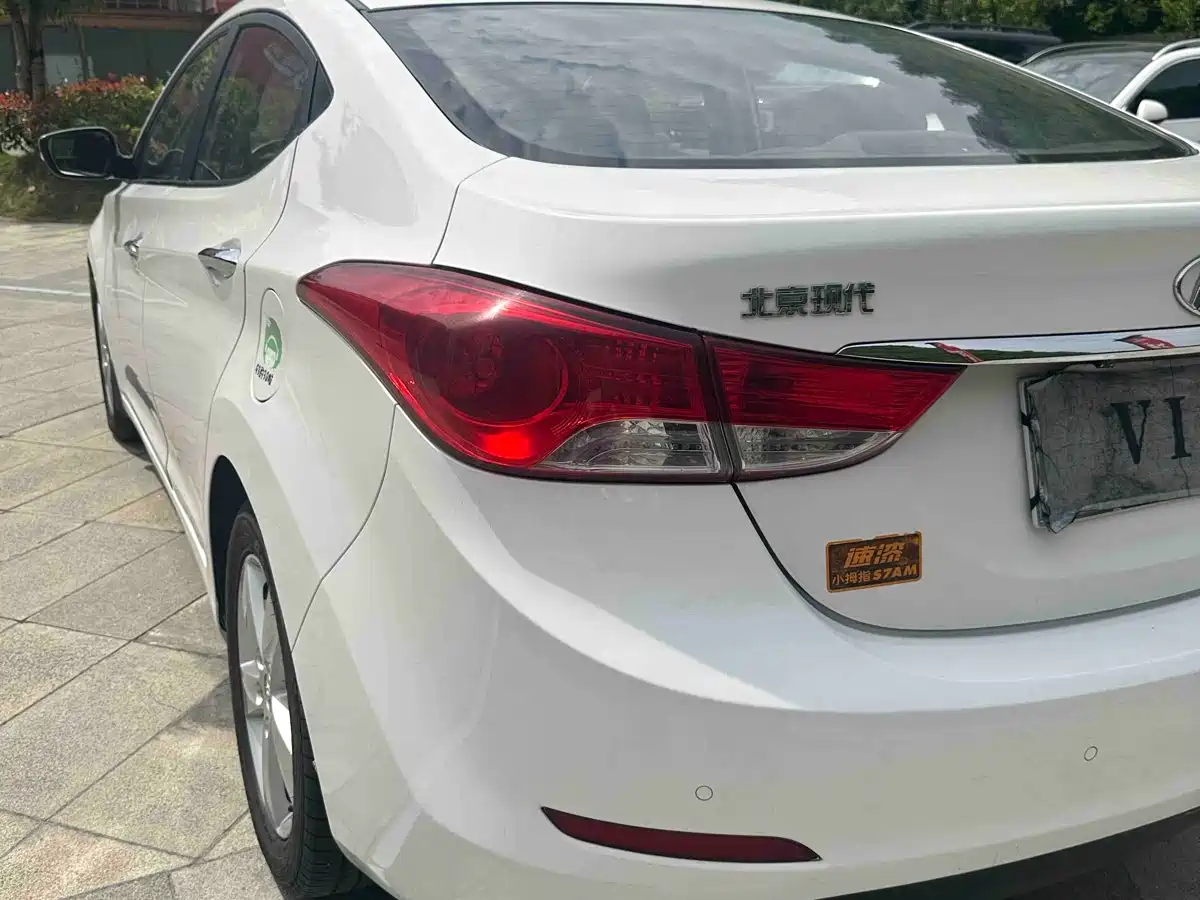 Hyundai Langdong 2013 1.6L Automatic Leading фото 16