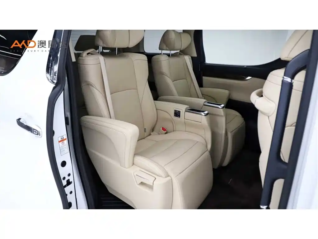 Toyota Alphard 2021 Hybrid 2.5L Luxury фото 8