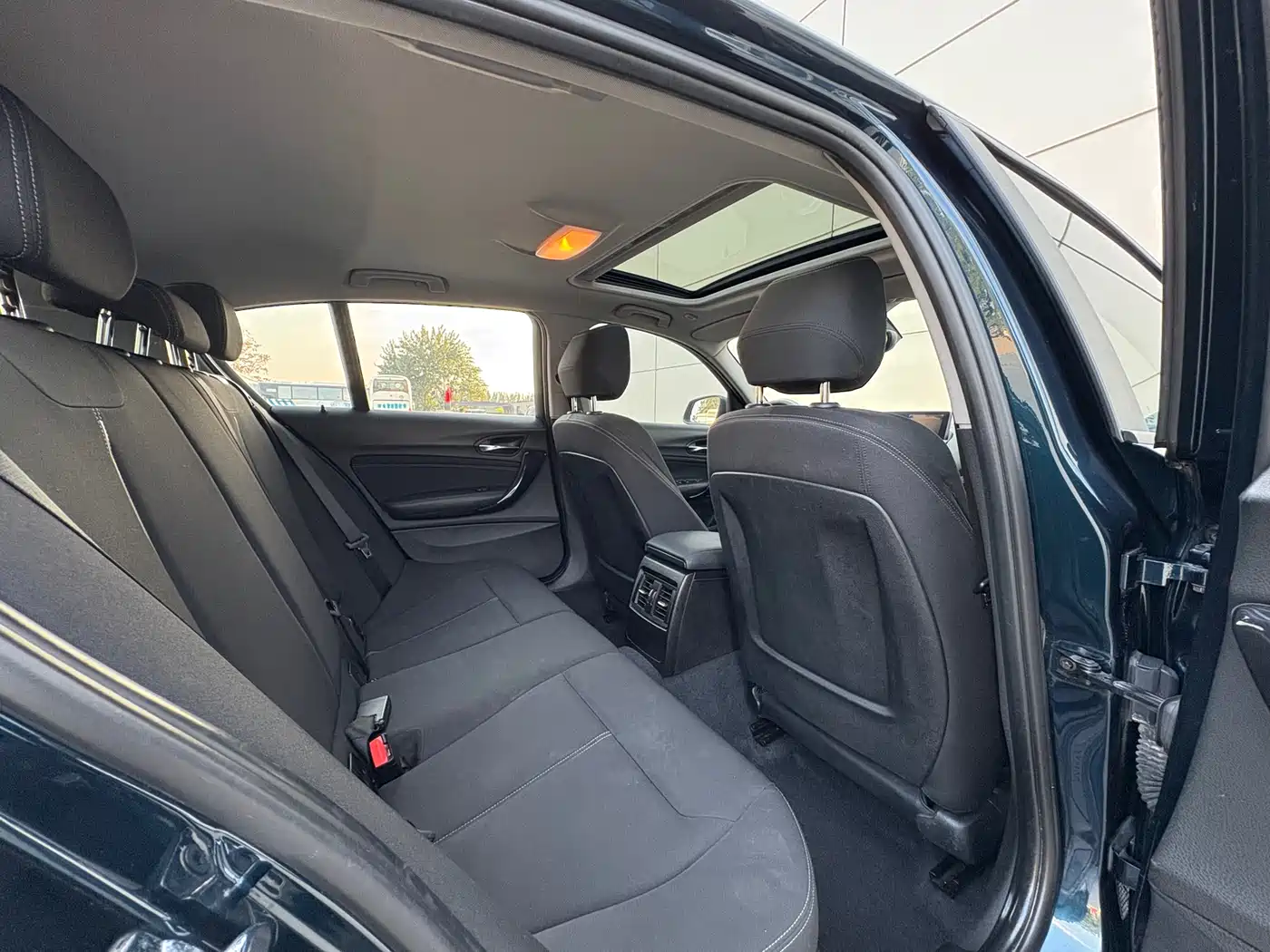 BMW 1 Series (Import) 2012 118i Sport фото 12