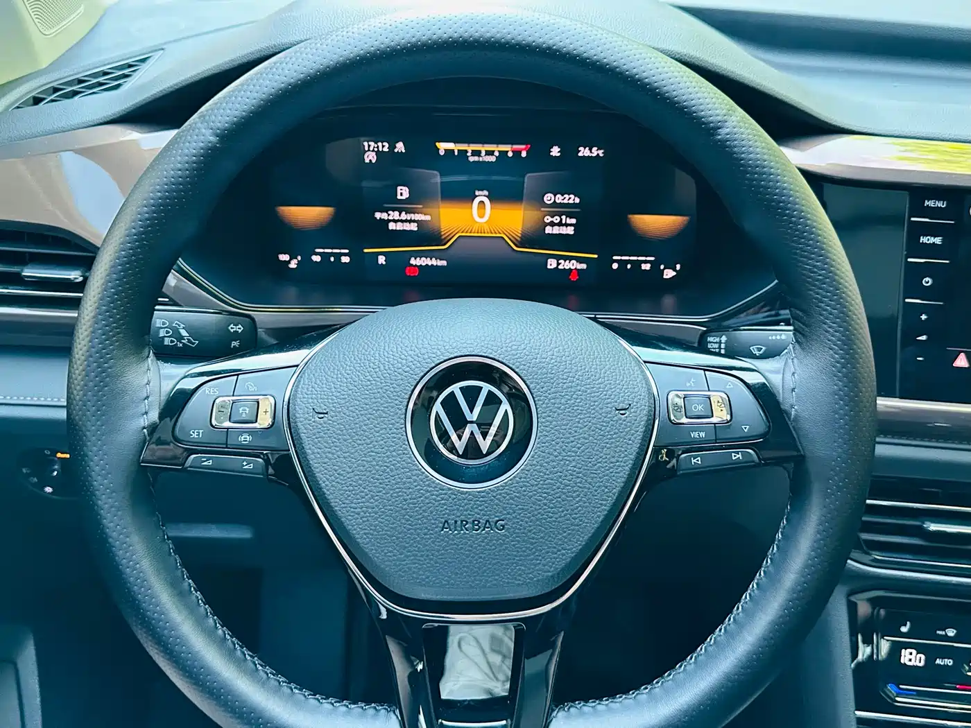 Volkswagen Tharu 2022 280TSI FWD Luxury Edition фото 8