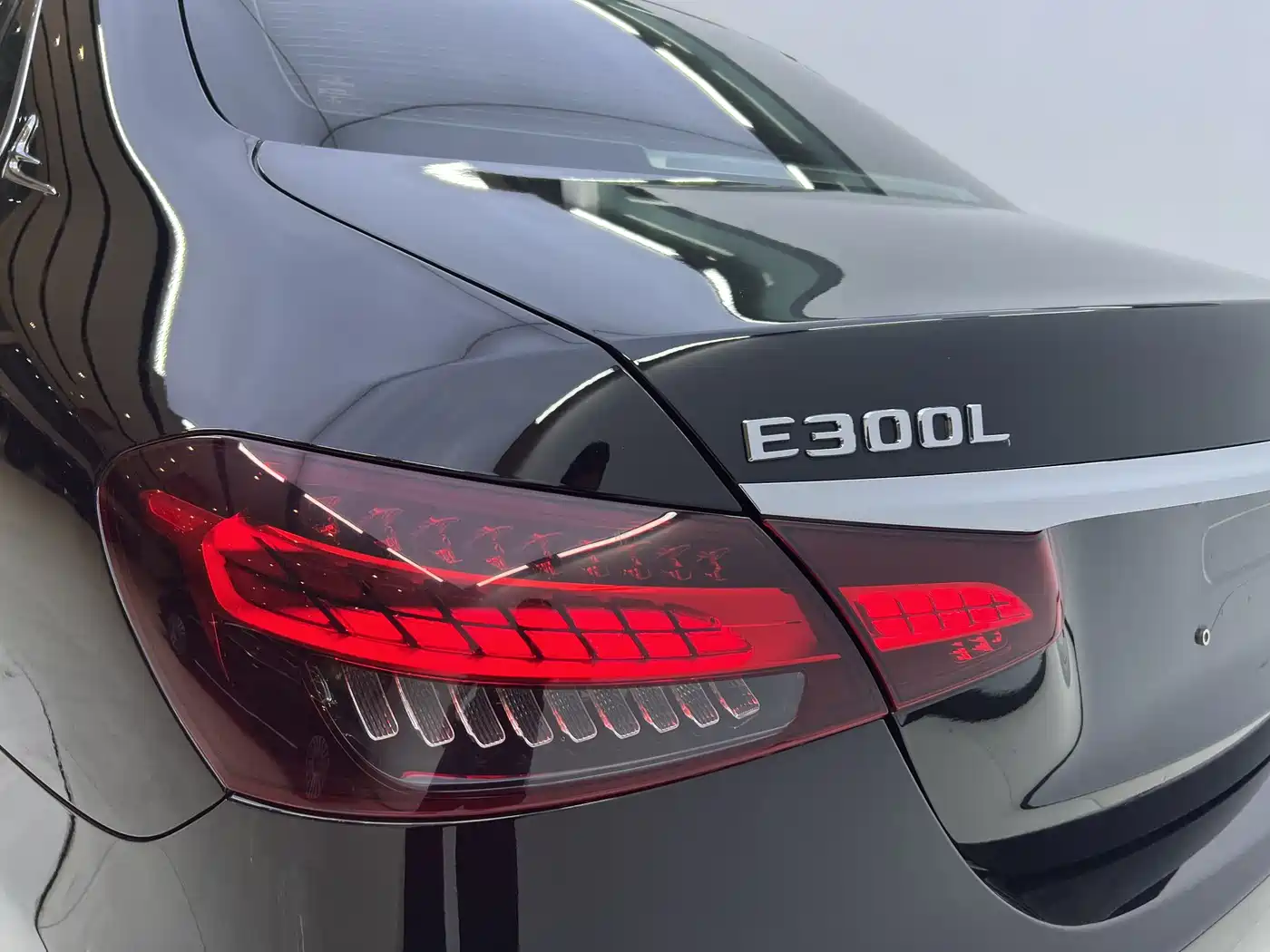 Mercedes-Benz E-Class 2022 Facelift E 300 L Luxury Style фото 8