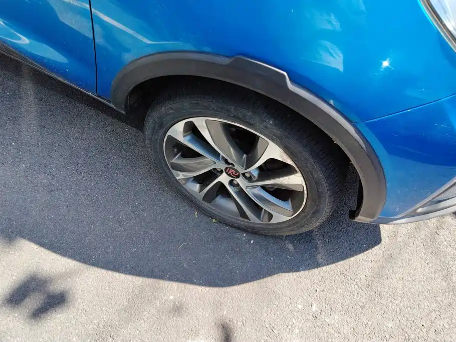 صورة 4 - BYD Yuan