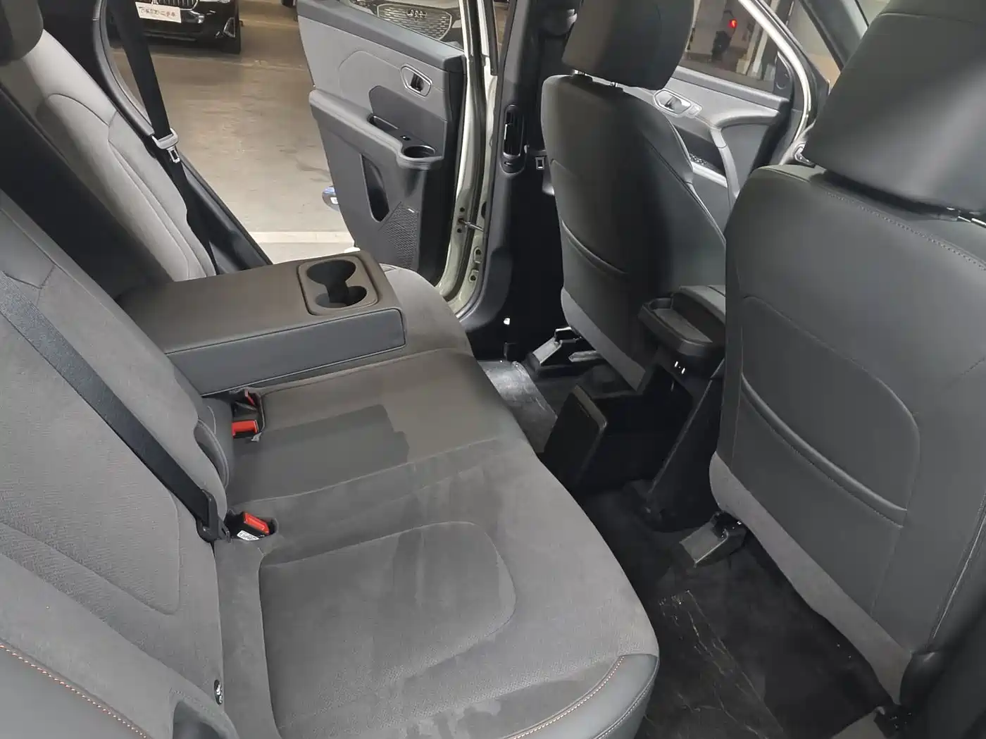 Hyundai ELEXIO 2025 Standard Range RWD фото 18