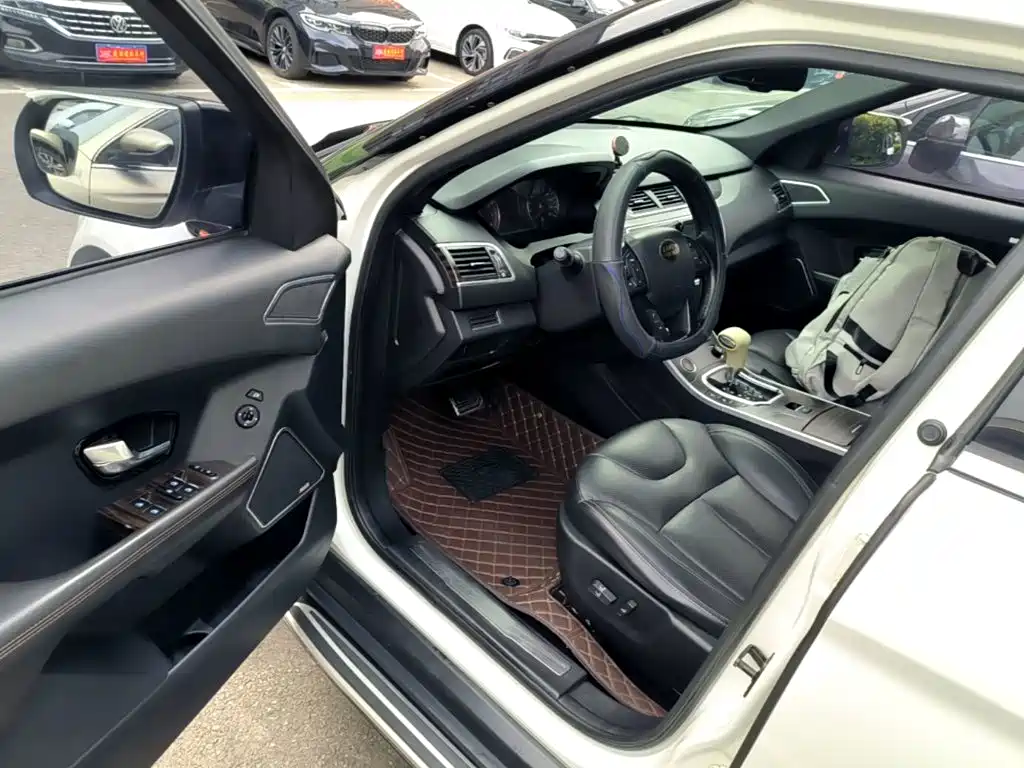 Landwind X7 2017 2015 2.0T Panorama Premium