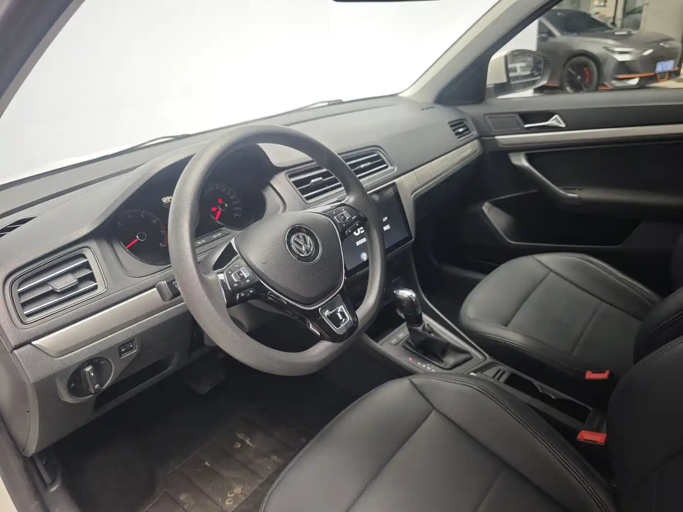 Volkswagen Lavida 2019 Lavida Start 1.5L Auto Trend (China VI) фото 12