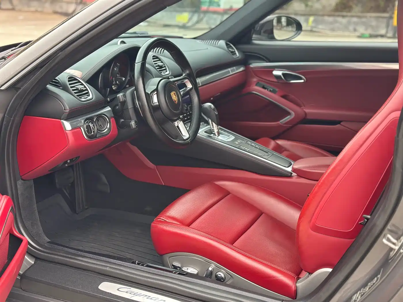 Porsche 718 2018 Cayman 2.0T фото 4