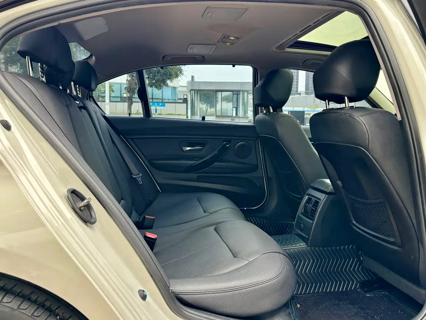 BMW 3 Series 2017 320Li M Sport фото 11