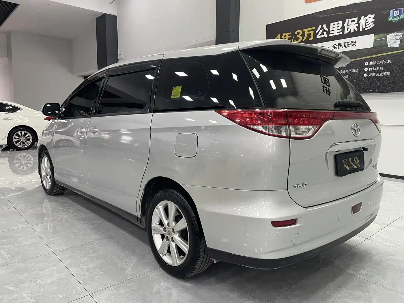 Toyota Previa 2012 2.4L 7-Seater Luxury Edition фото 6