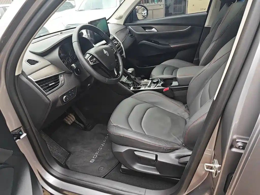 Borgward BX5 2017 2017 25TGDI Automatic 2WD Sharp Edition
