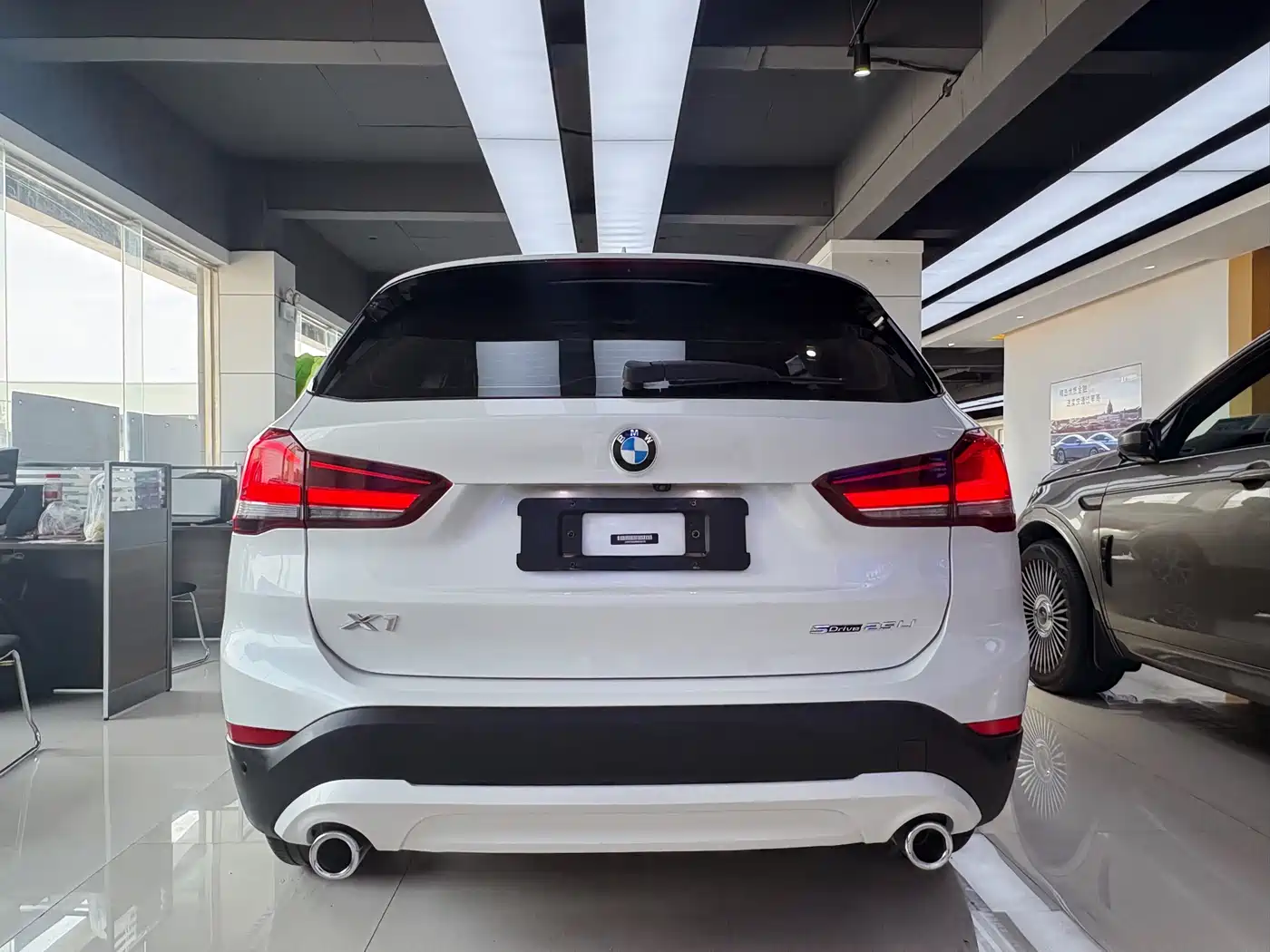 BMW X1 2022 sDrive25Li Leading фото 4