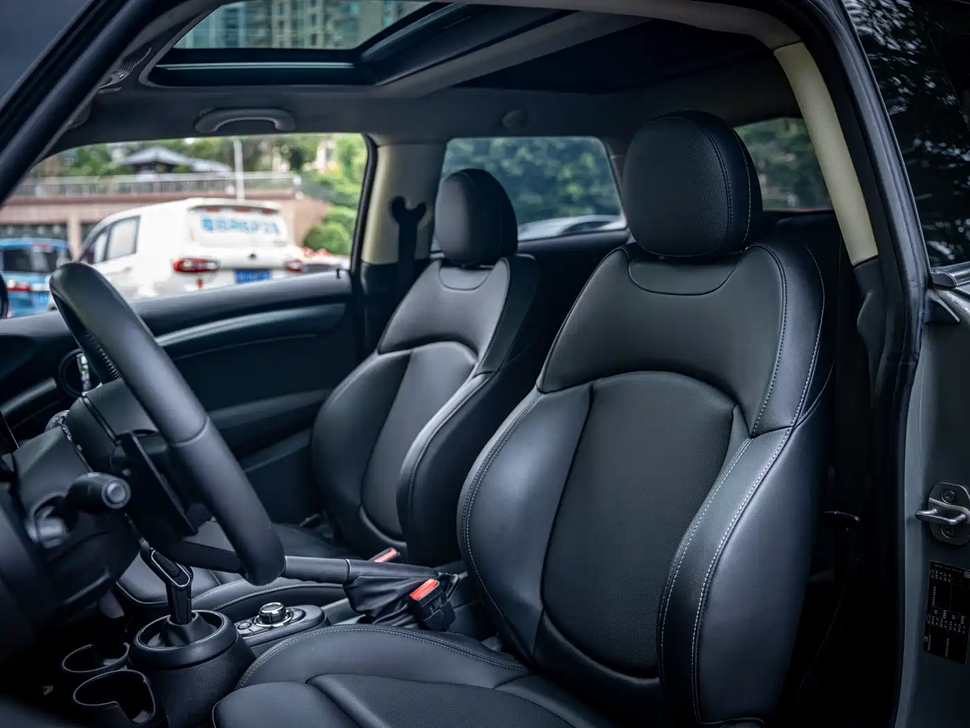 MINI 2022 2.0T COOPER S Classic фото 20