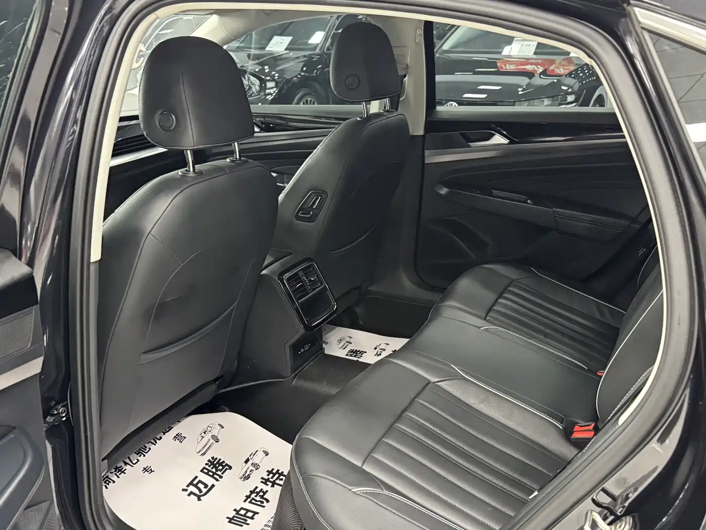 Volkswagen Passat 2023 330TSI Elite Edition фото 5