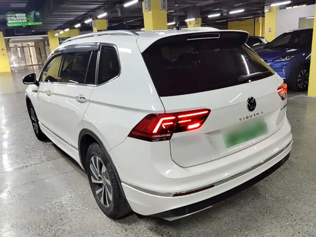 Volkswagen Tiguan L PHEV 2021 430PHEV Plug-in Hybrid Premium фото 5