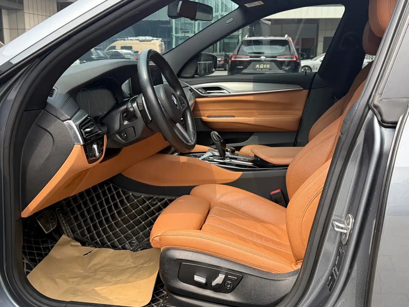 BMW 6 Series GT 2019 630i M Sport Package фото 5