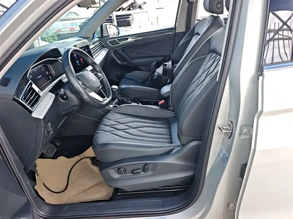 Volkswagen Tiguan L 2022 330TSI Automatic 2WD Smart Edition фото 15