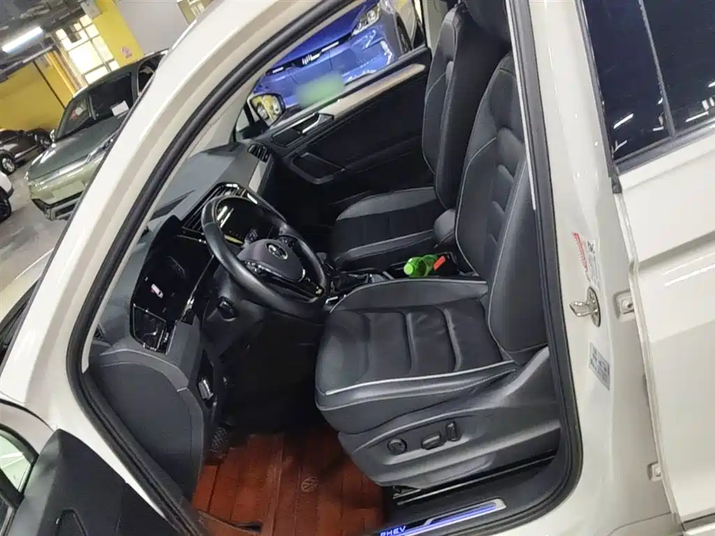 Volkswagen Tiguan L PHEV 2021 430PHEV Plug-in Hybrid Premium фото 15