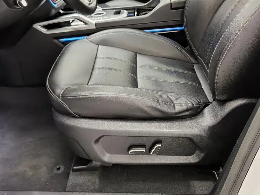 ZOTYE T700