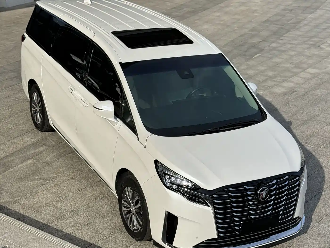 Buick GL8 2023 ES Landmaster Exclusive фото 4