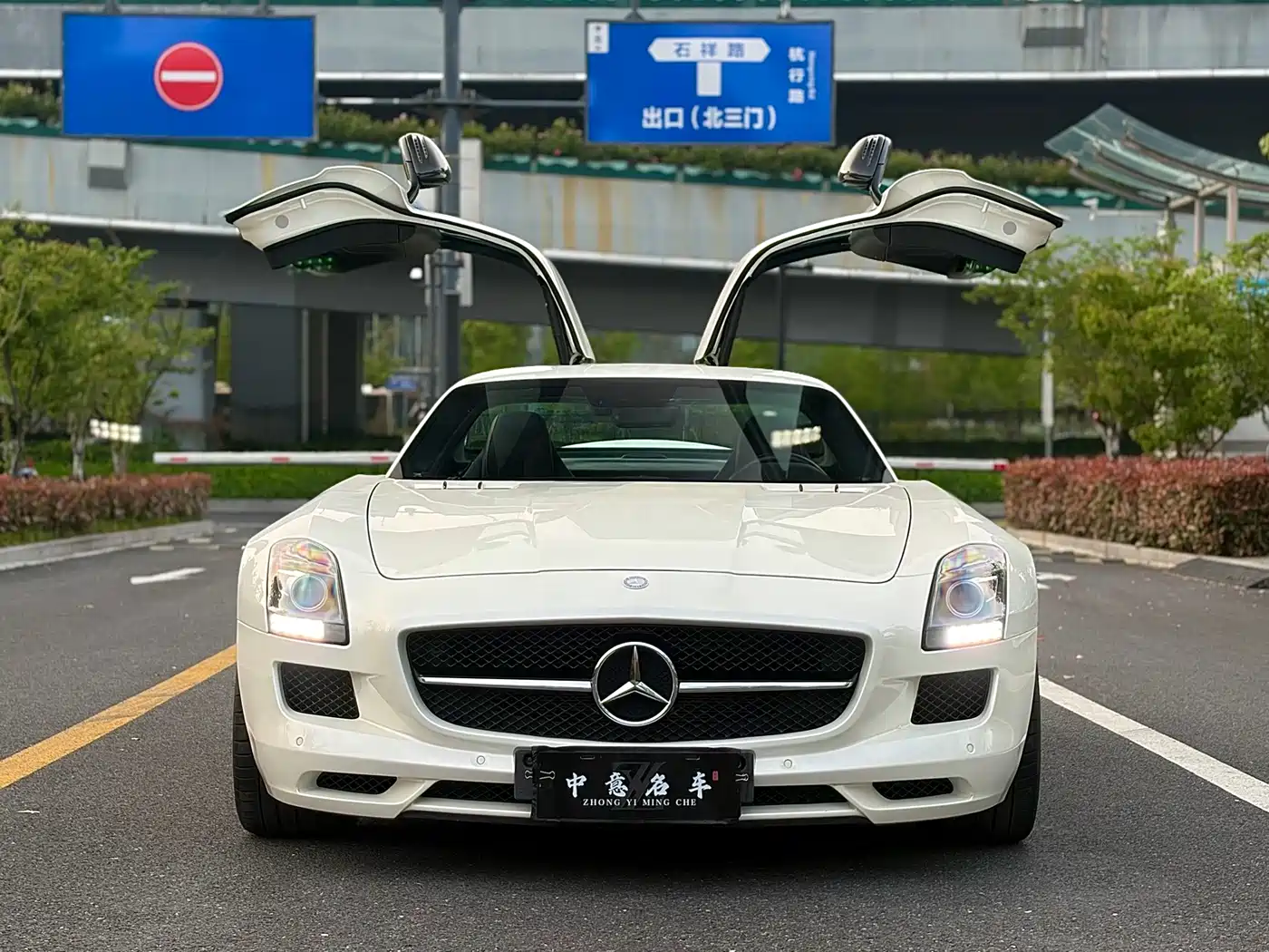 2019 Mercedes-Benz SLS AMG
