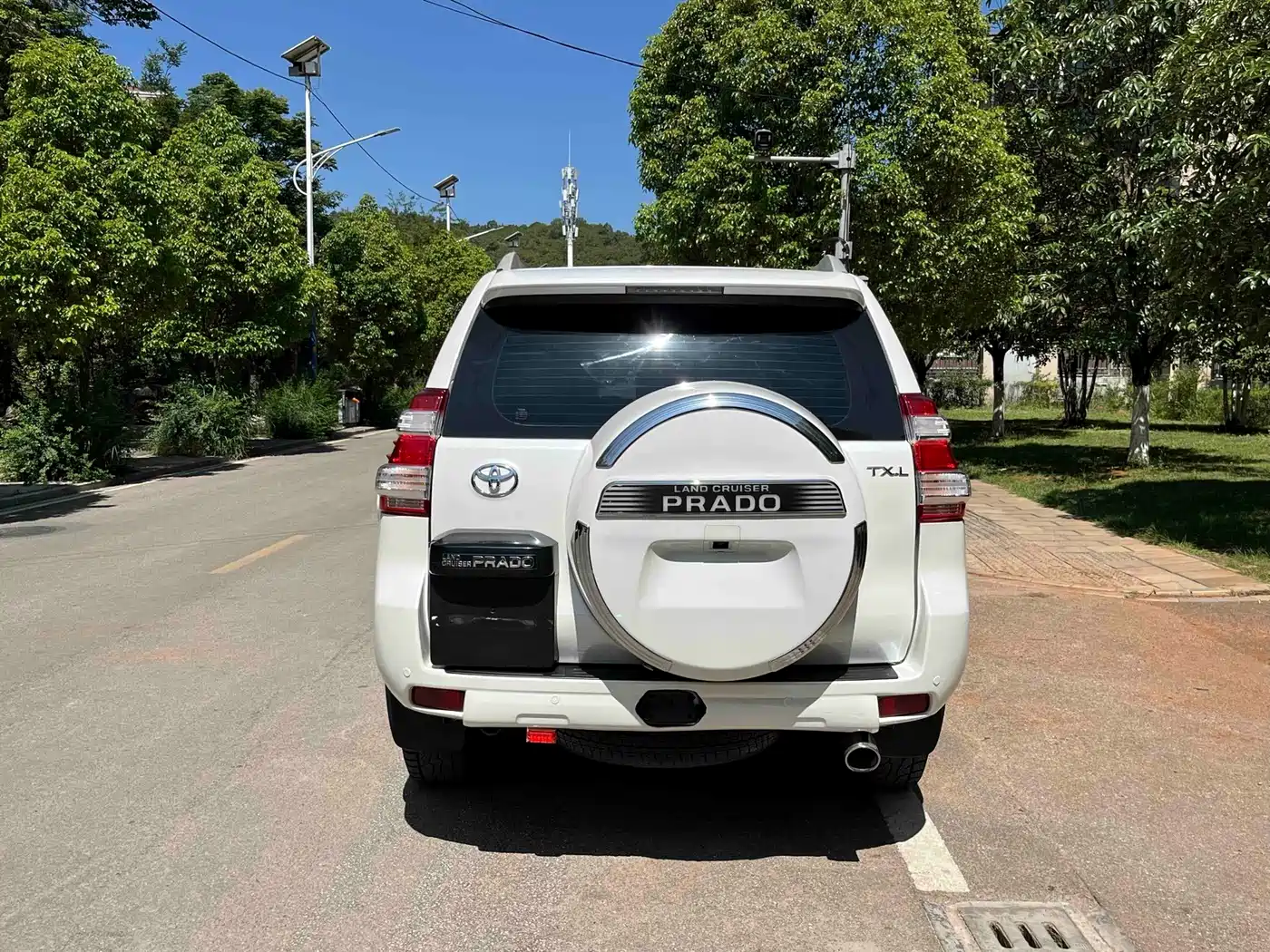 Toyota Prado (Import) 2016 2014 2.7L Automatic Luxury