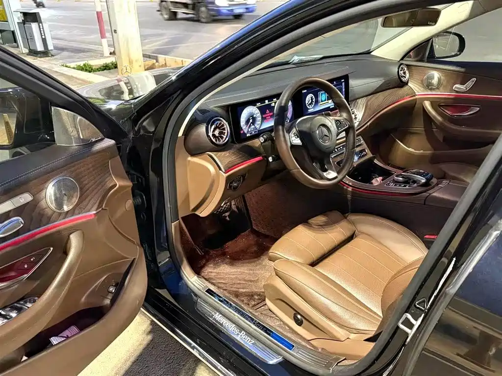 Mercedes-Benz E-Class 2018 E 200 L 4MATIC фото 5