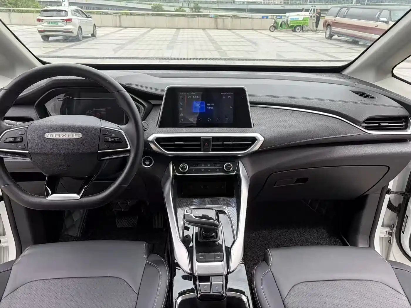 SAIC Maxus Dajia 5 2021 2022 1.3T PLUG IN Joy Edition (7-seater)