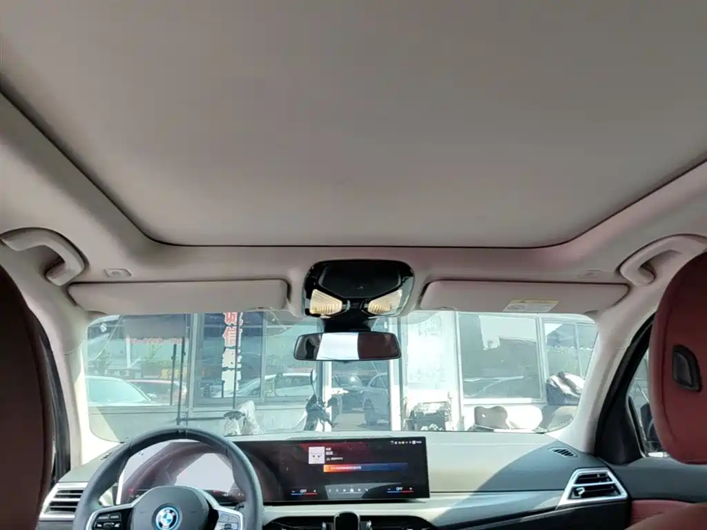 BMW i3 2025 eDrive 35 L фото 18