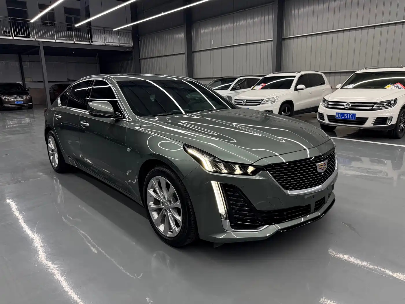 CADILLAC CT5