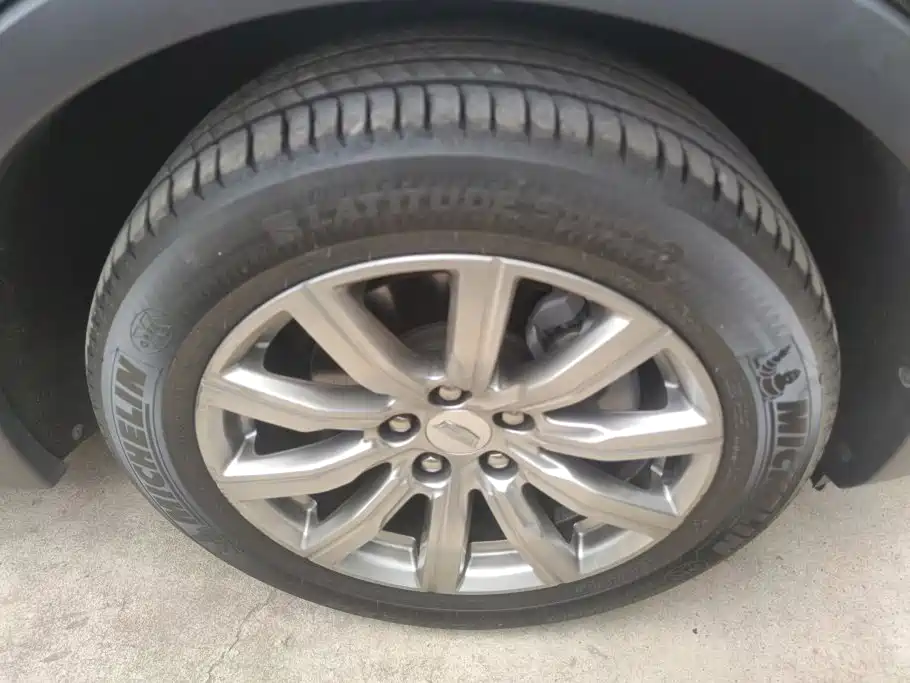 Cadillac XT4 2019 2018 Model 28T 4WD Leading