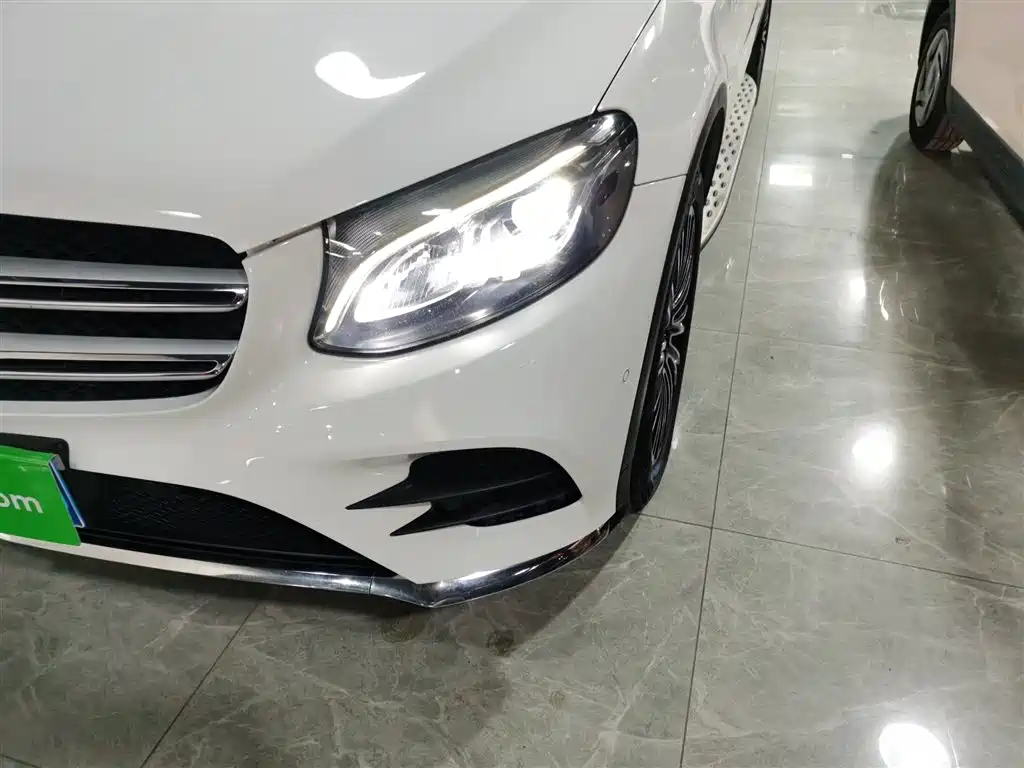 Mercedes-Benz GLC 2018 GLC 200 4MATIC фото 4