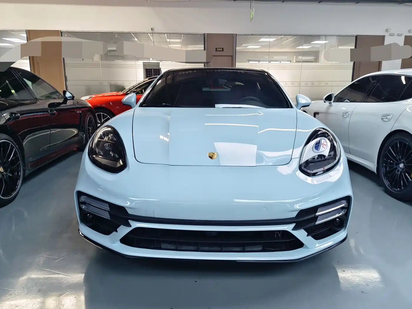 Porsche Panamera 2014 Panamera 3.0T фото 2