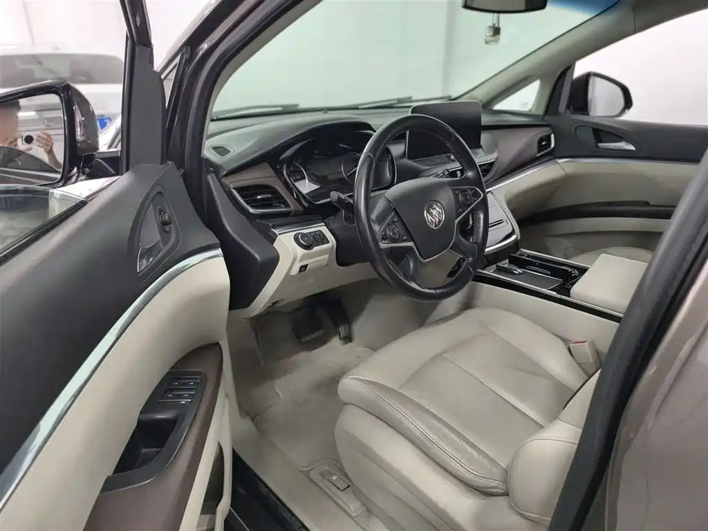 Buick GL8 2021 Land Business Class 652T Luxury фото 13