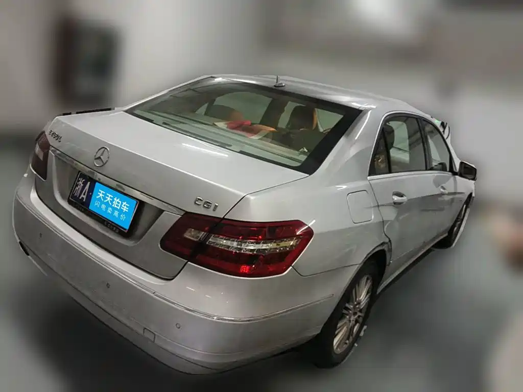 Mercedes-Benz E-Class 2011 2010 E 260 L CGI Elegance