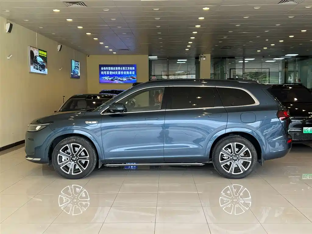 AITO Wenjie AITO M7 2024 1.5T Smart Drive RWD Ultra 5-seater фото 4