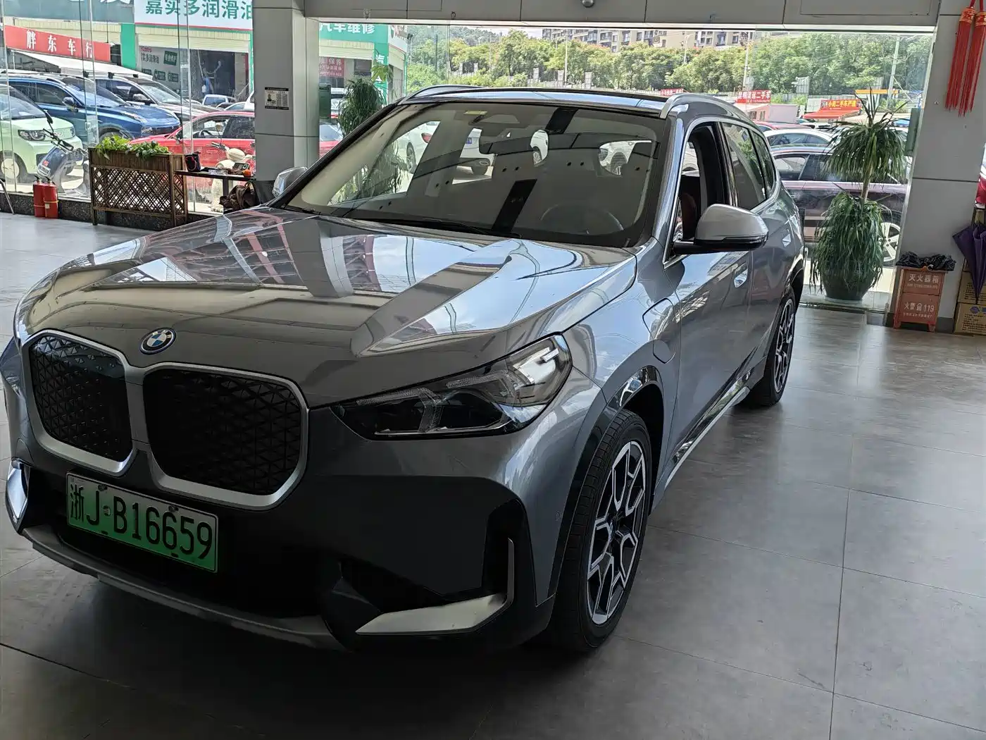 BMW iX1 2024 2023 xDrive30L M Sport Package