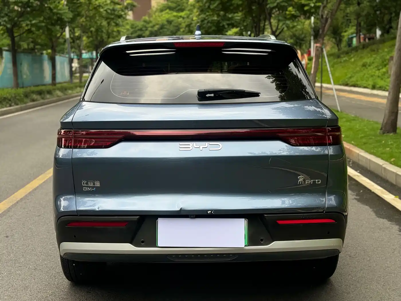 BYD Song Pro New Energy 2025 2nd Generation Smart Drive Edition DM-i 115KM Surpassing Type фото 4