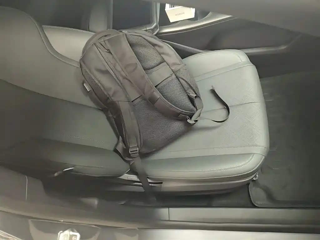 BYD Qin PLUS 2026 DM-i Smart Edition 128KM Progressive фото 25