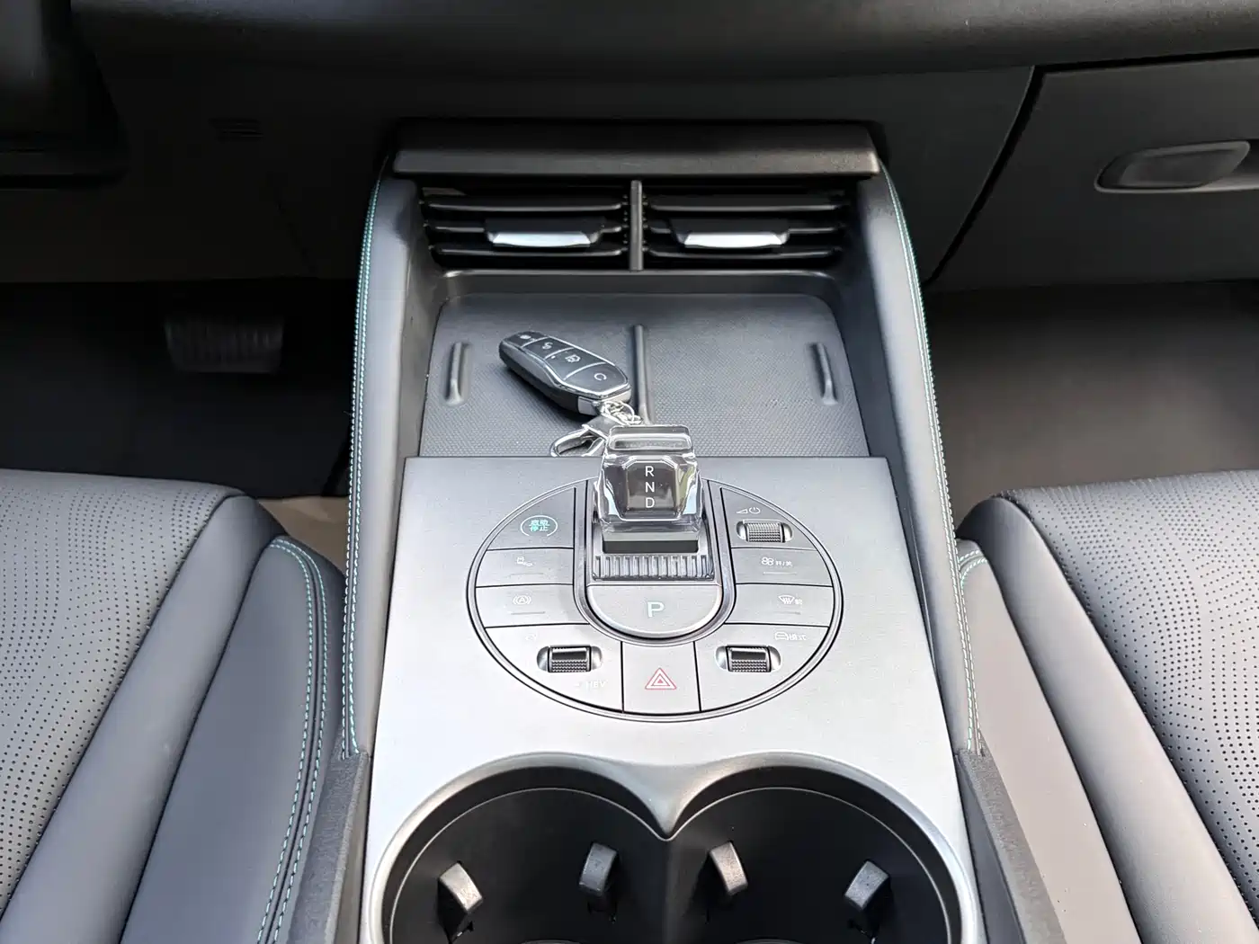 BYD Seal 06 New Energy 2024 DM-i 120KM Premium фото 12