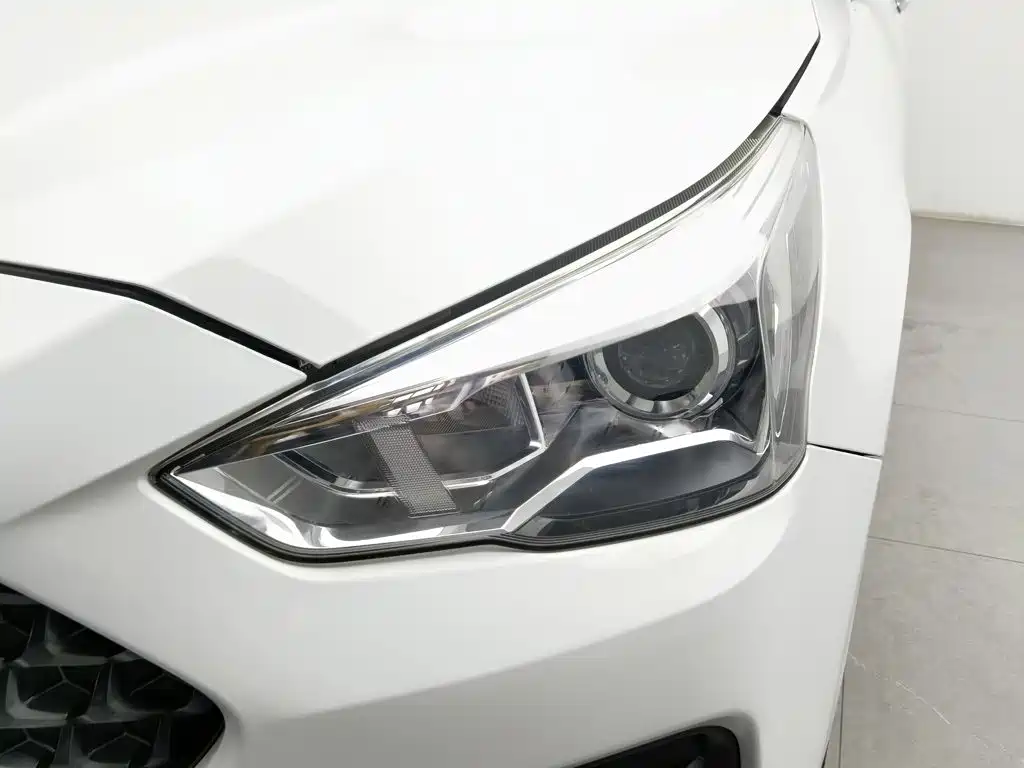 Фото 7 - Haval M6