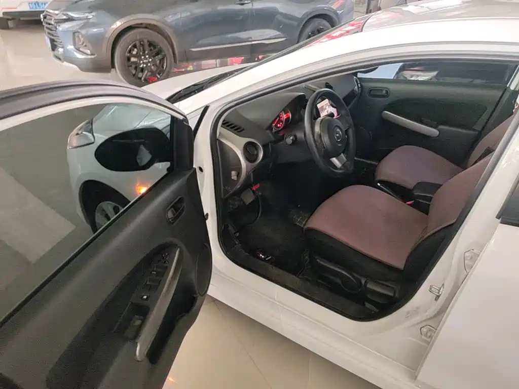 Mazda 2 2015 2012 Sedan XuanDong 1.5L Automatic Fashion