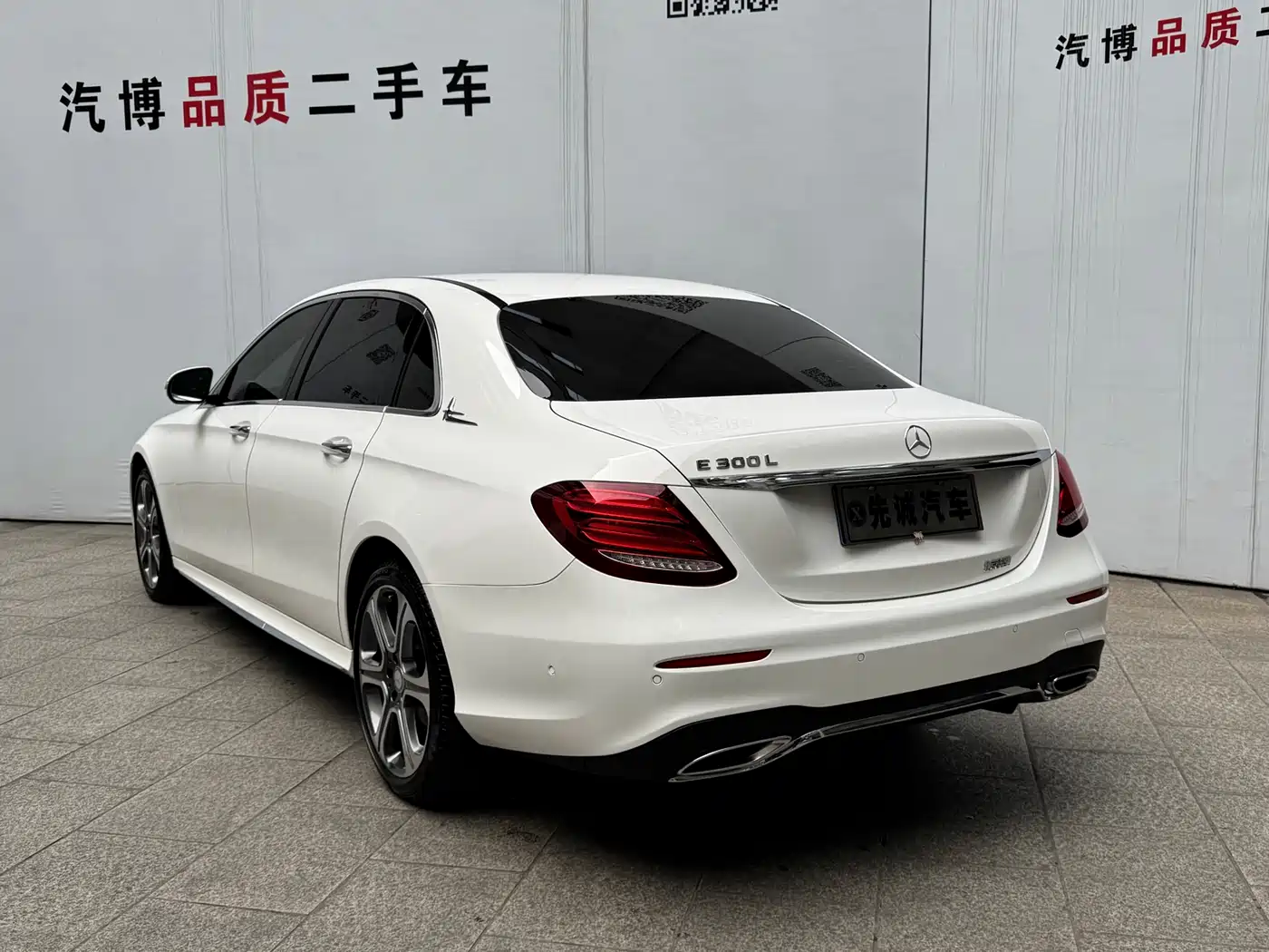 Mercedes-Benz E-Class 2016 E 300 L Sport Fashion Type фото 6