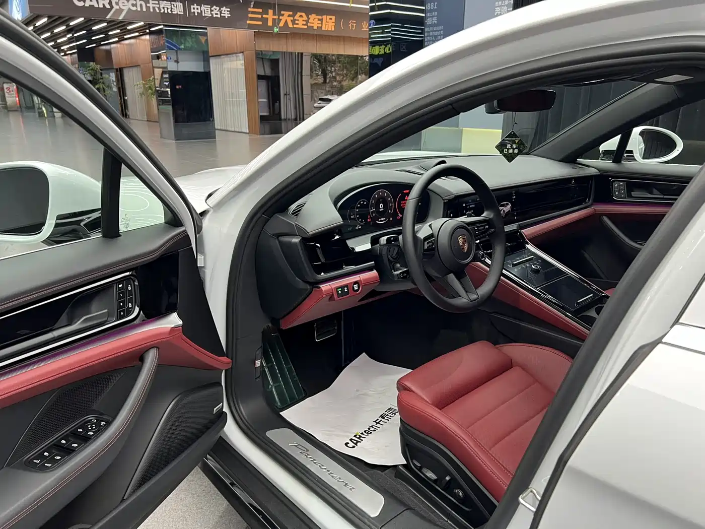 Porsche Panamera 2024 Panamera Executive Long Wheelbase 2.9T фото 20