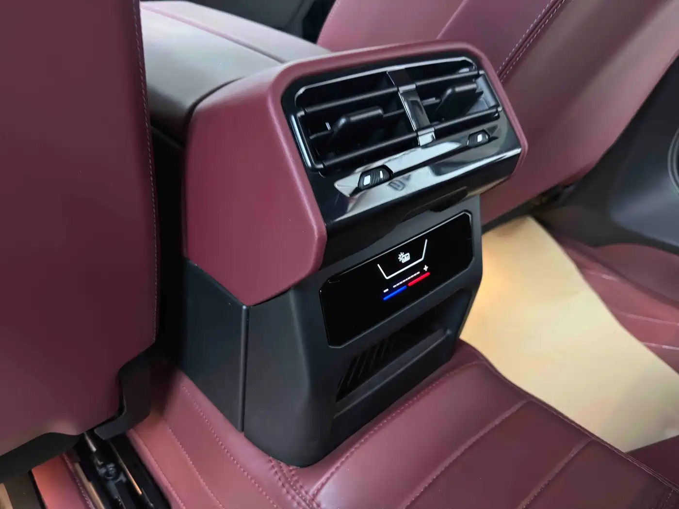 BMW 5 Series 2024 525Li M Sport Package фото 16