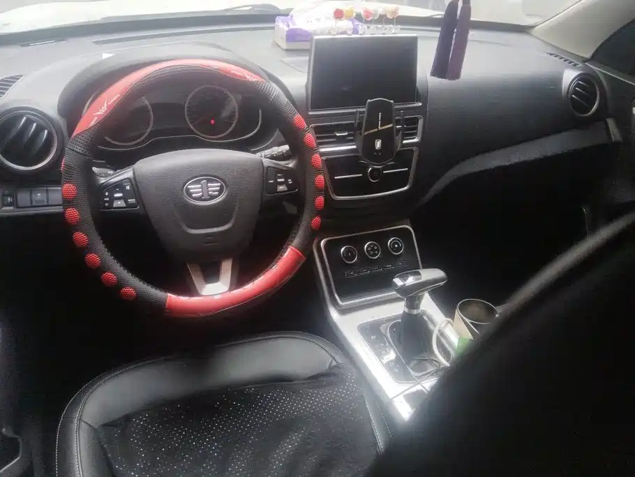 Besturn X40 2020 2019 1.6L Auto Luxury Type China V